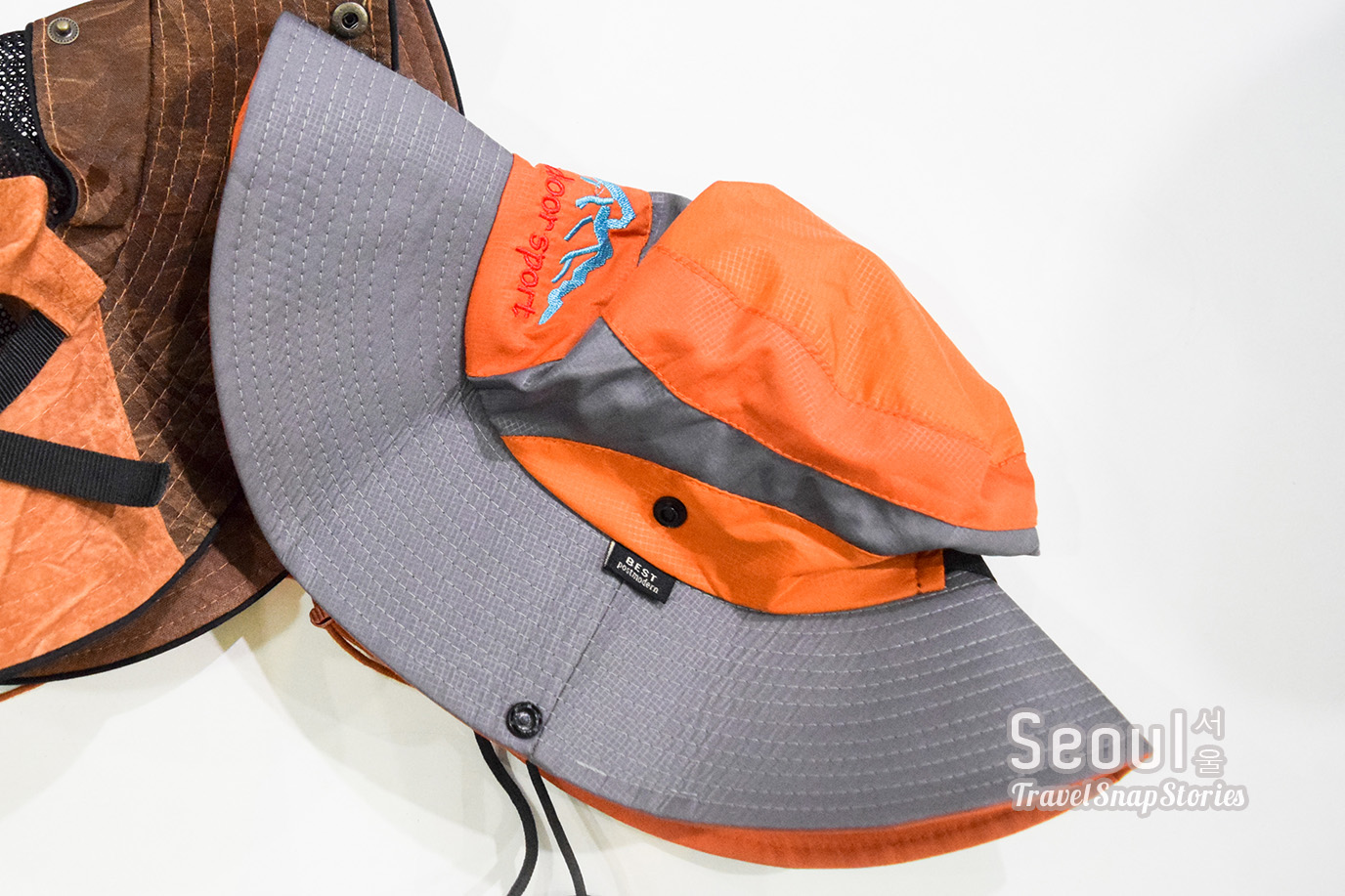 TSSSeoulDay2_hatbought