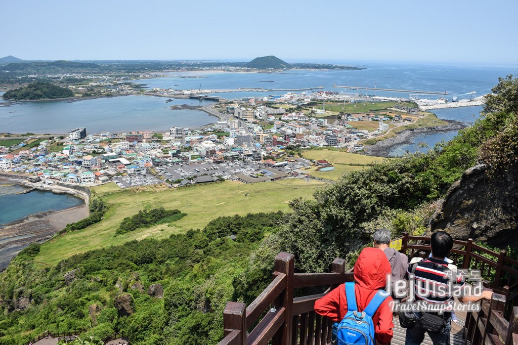 Jeju Island: Day 2 Seongsan Ilchulbong Sunrise&nbsp;Peak