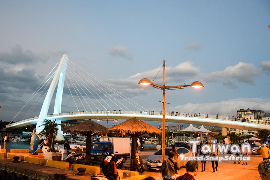 dan shui pier bridge
